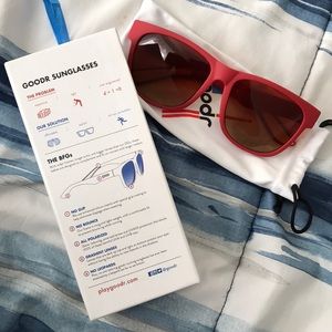 Last Day! NWT Unisex running sunglasses